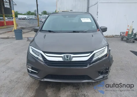 2018 Honda Odyssey Touring из США, поврежденный, VIN 5FNRL6H89JB057148
